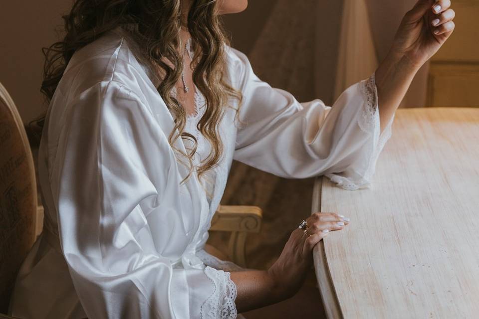 Maquillaje y peinado