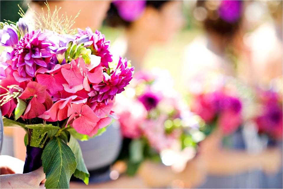 Detalles florales para boda exterior