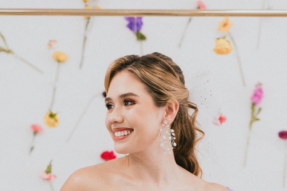 Maquillaje y peinado de novia