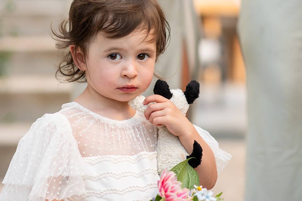 La hija y su peluche