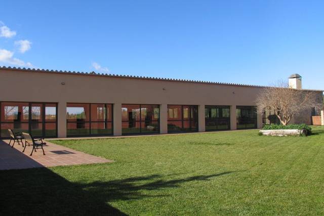 Comedor masía exterior