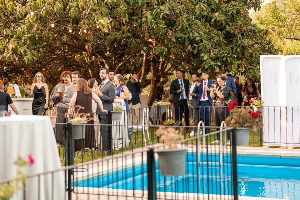 Aperitivo en el jardín
