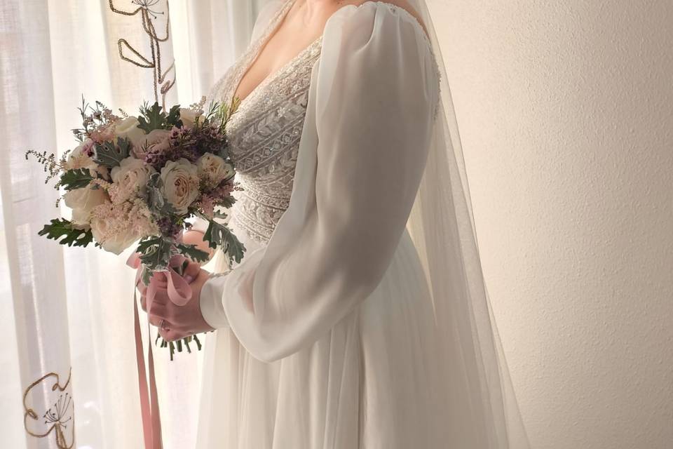Tiara rosas efecto nácar
