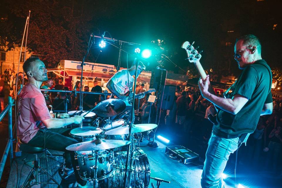 Bajo bat