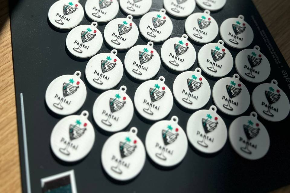 Llaveros NFC personalizados