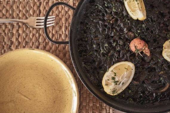 Arroz negro con calamares