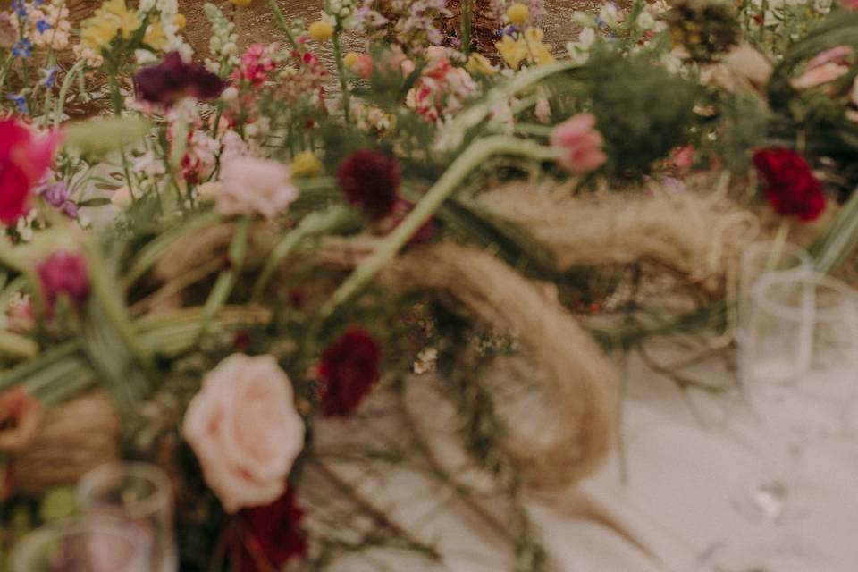 Fuente mesa nupcial flor