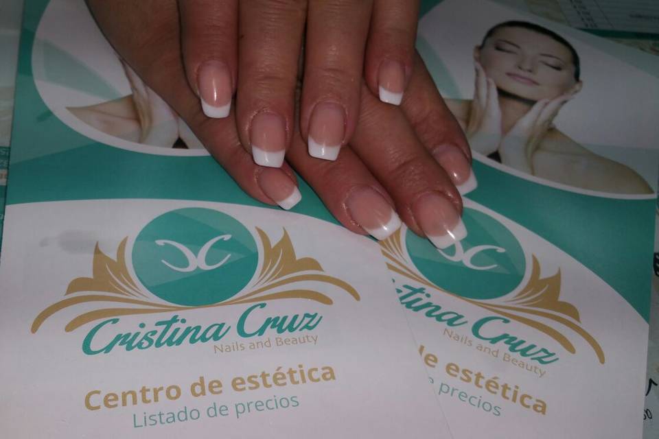 Uñas de gel con francesa