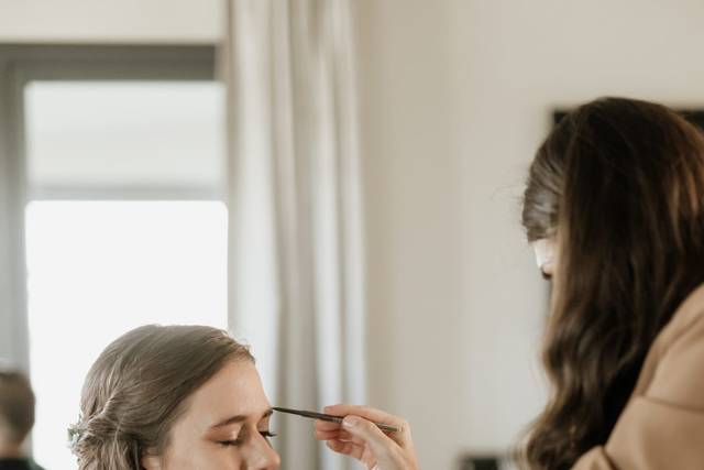 Maquillaje y peinado de novia
