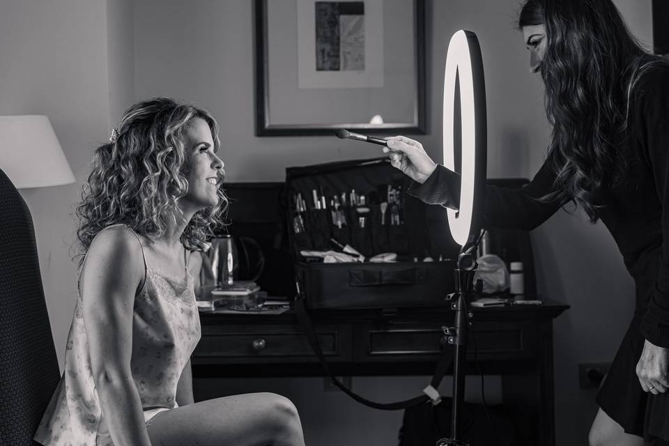 Maquillaje y peinado de novia