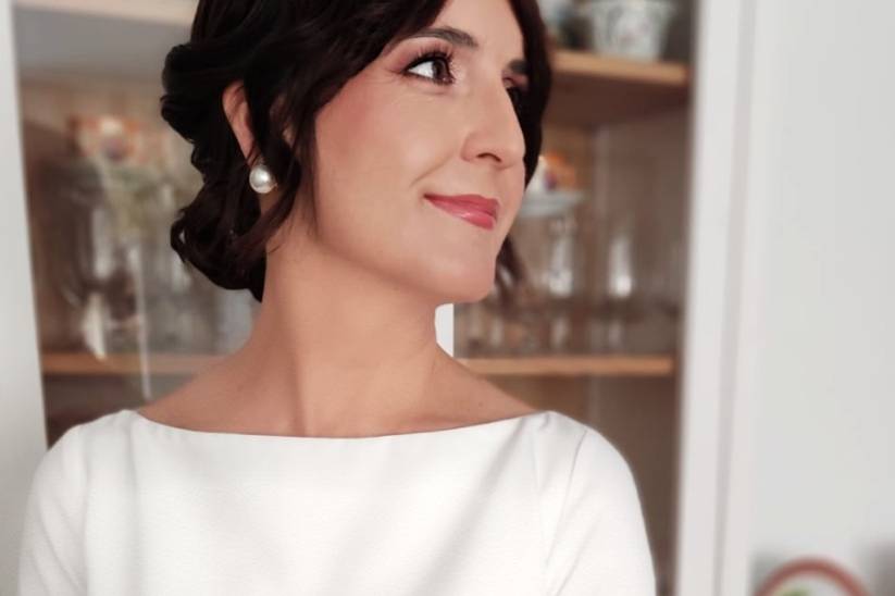 Elmirita Makeup