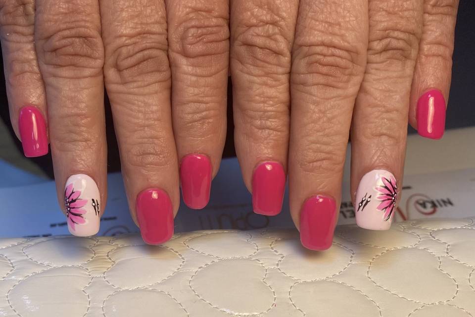Uñas acrílicas