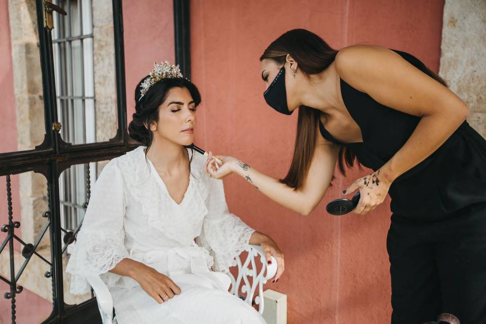 Maquillaje y peluquería
