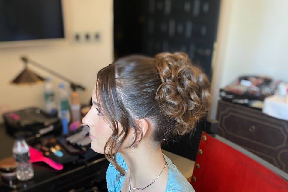 Maquillaje y peluquería