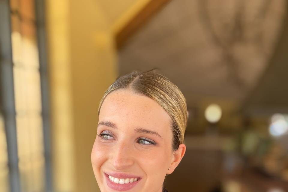 Maquillaje y peluquería