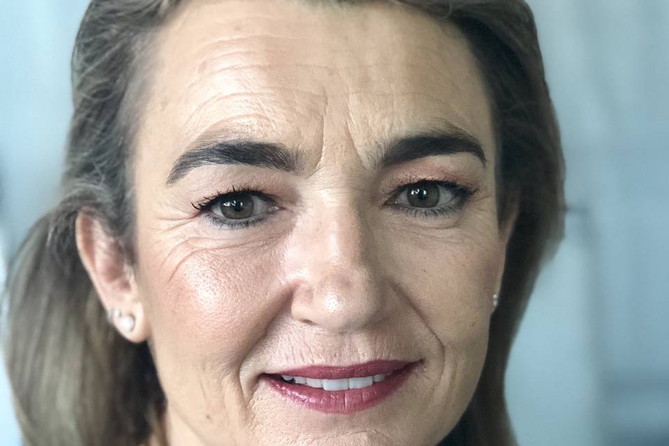 Maquillaje y peluquería