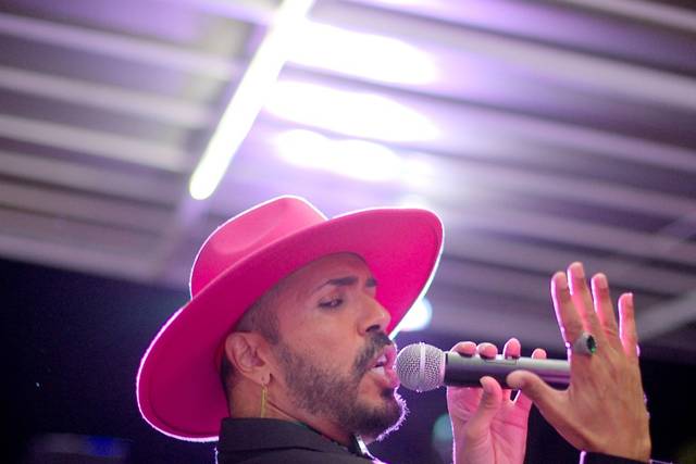 Alexey Jer, cantante y showman