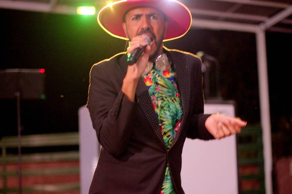 Alexey Jer, cantante y showman