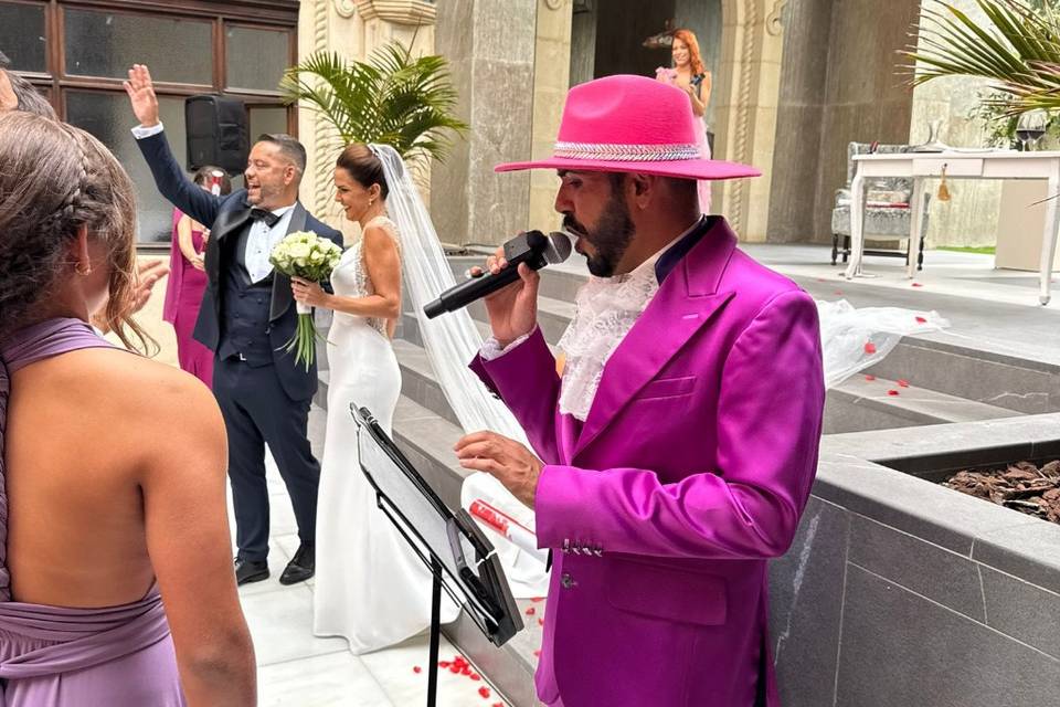 Alexey Jer, cantante y showman