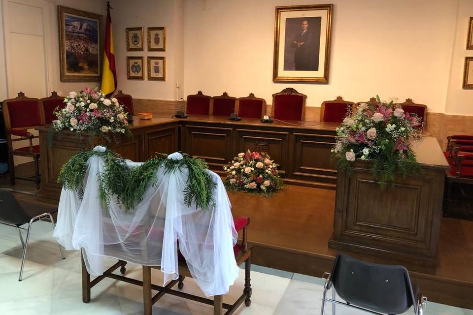 Decoración floral para ceremonia