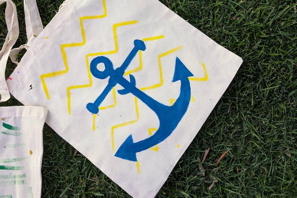 Tote bag