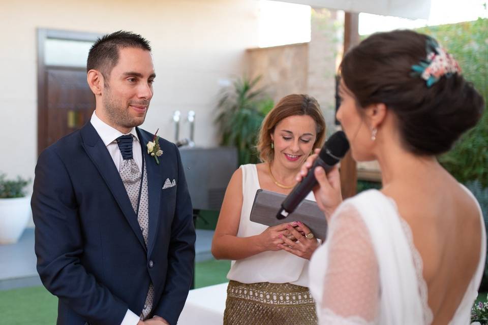 Fátima Doménech - Oficiante de bodas civiles