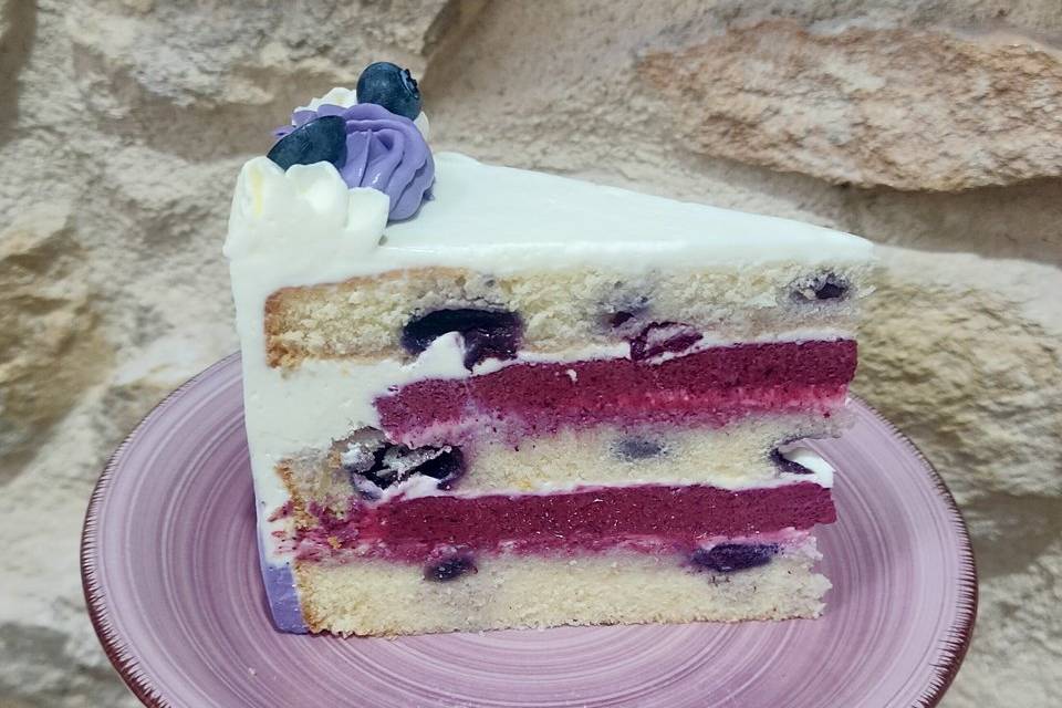 Tarta de mora y arándanos