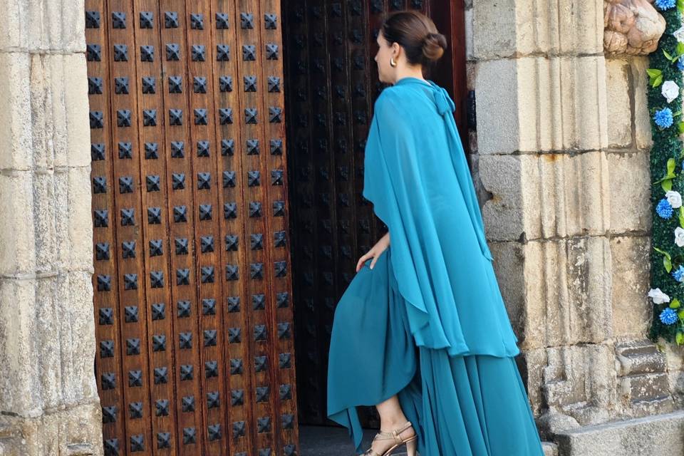 Vestido Zafira + Capa Eleganza