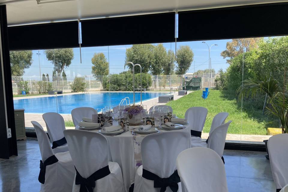 Mesa de evento en salón