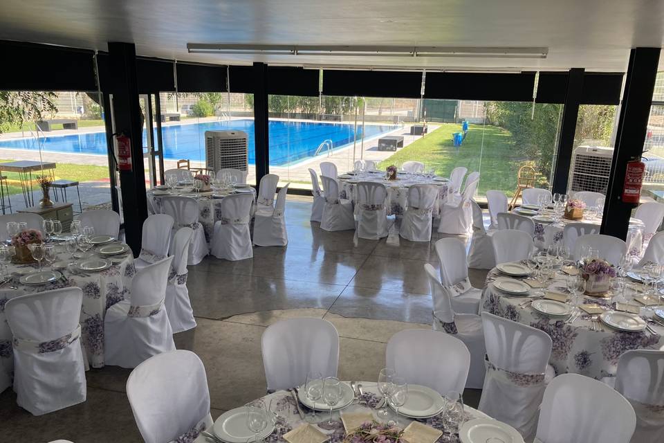 Mesa de evento en salón