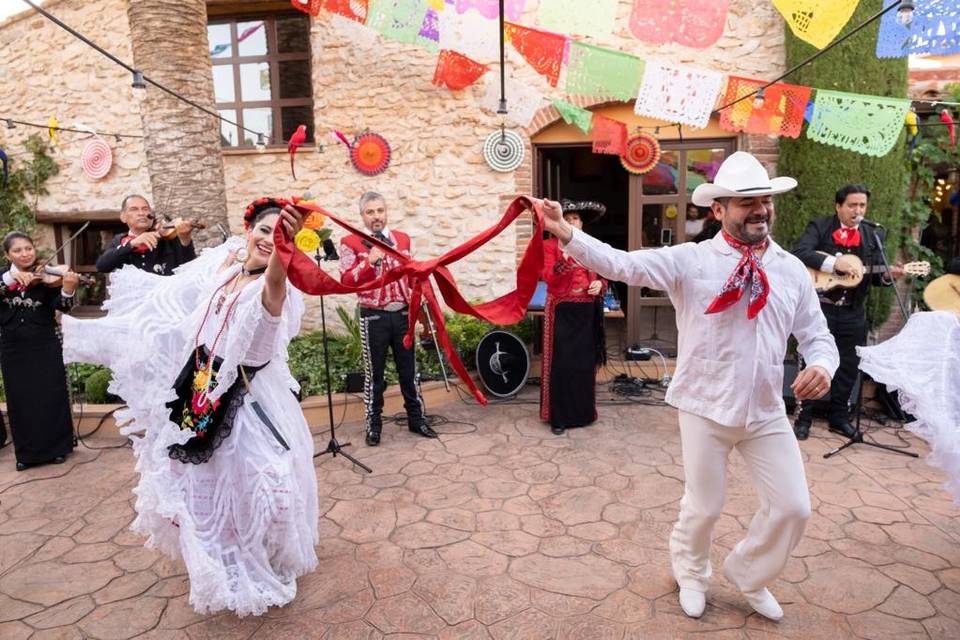 Danzas tradicionales