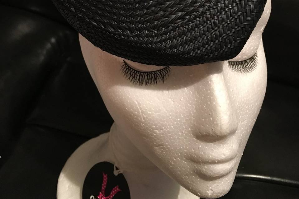 Casquete con plumas