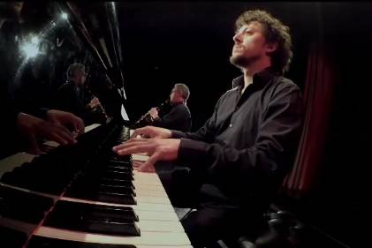 Tocando el piano