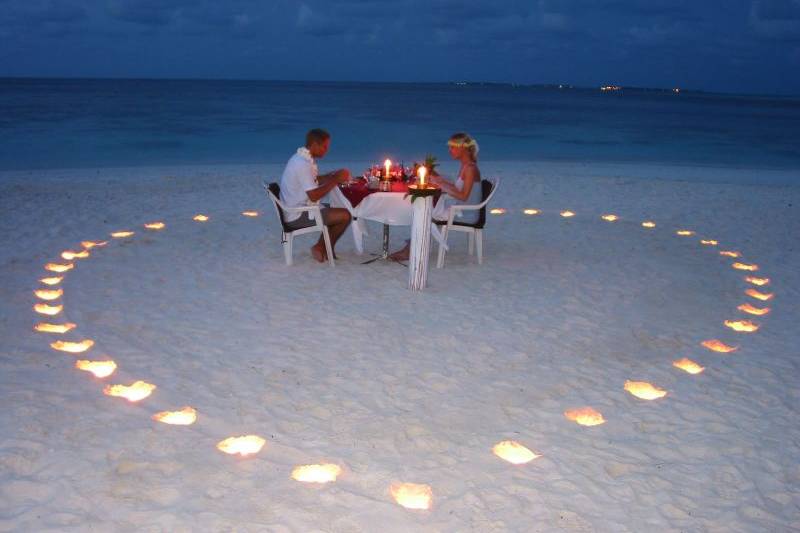 Cena en la playa