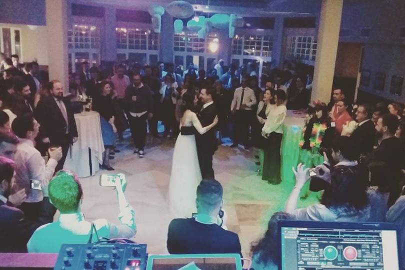 Zona de DJ y baile/discoteca