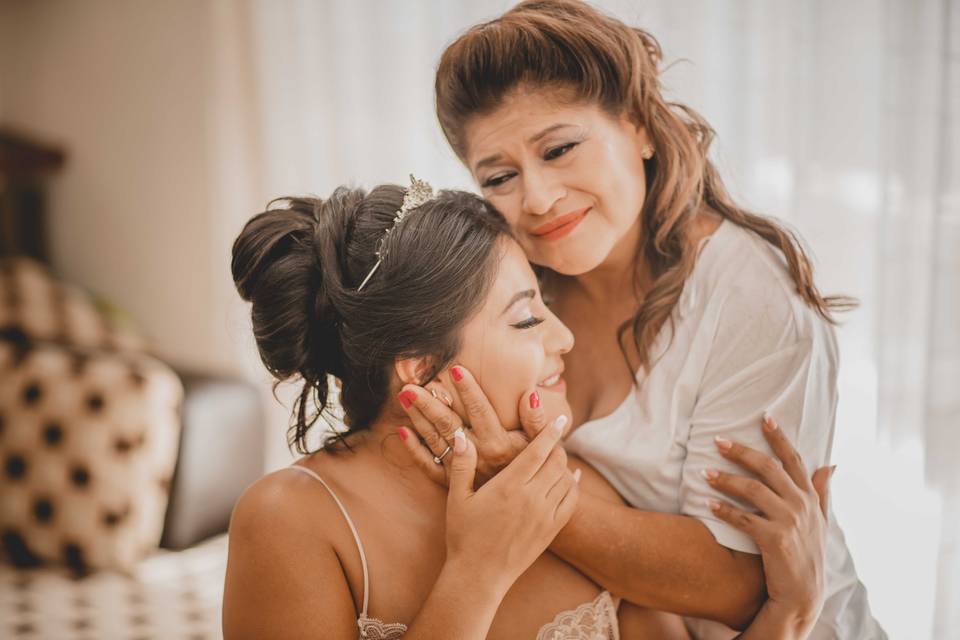 Mama y novia