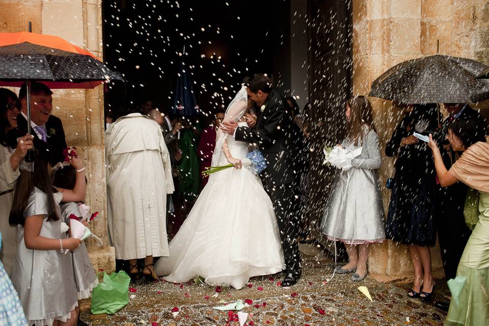 Salida novios con lluvia