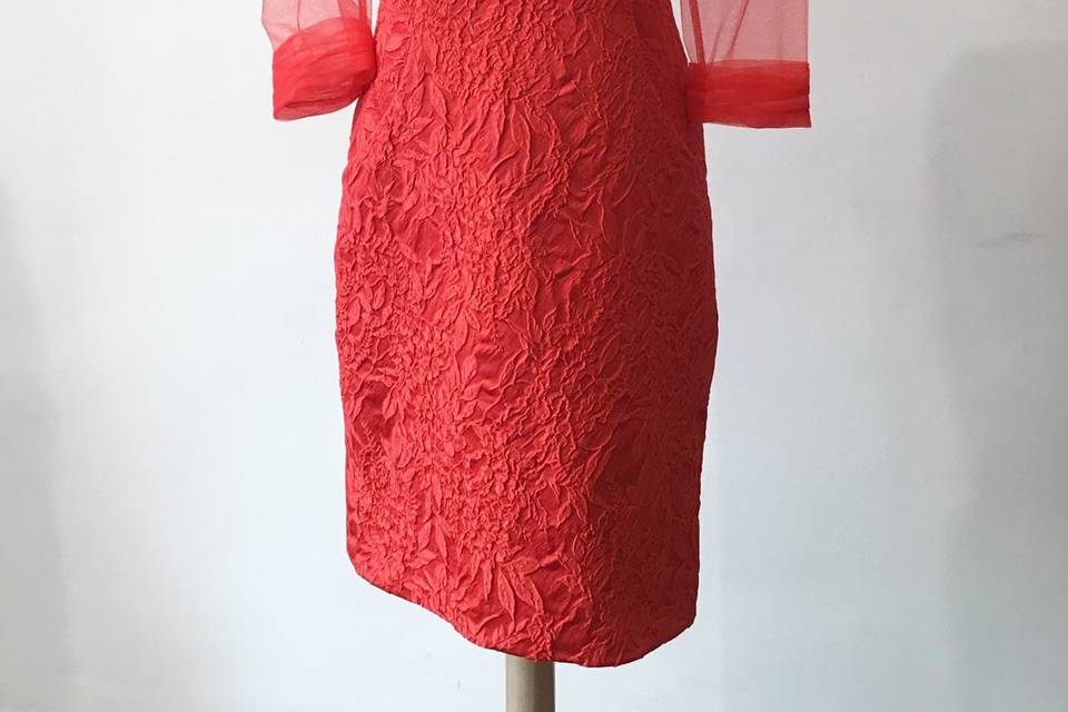 Vestido de invitada midi rojo