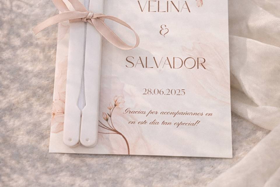 Abanico con tarjeta