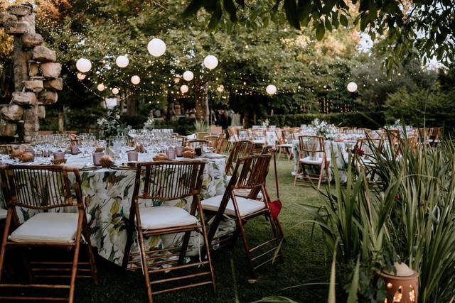 Cena en el jardín