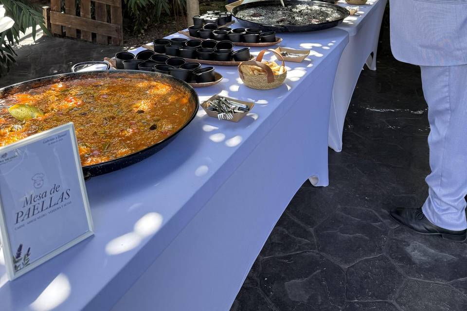 Mesa paellas