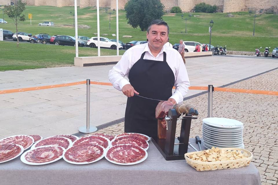 Cortador de jamón en muralla