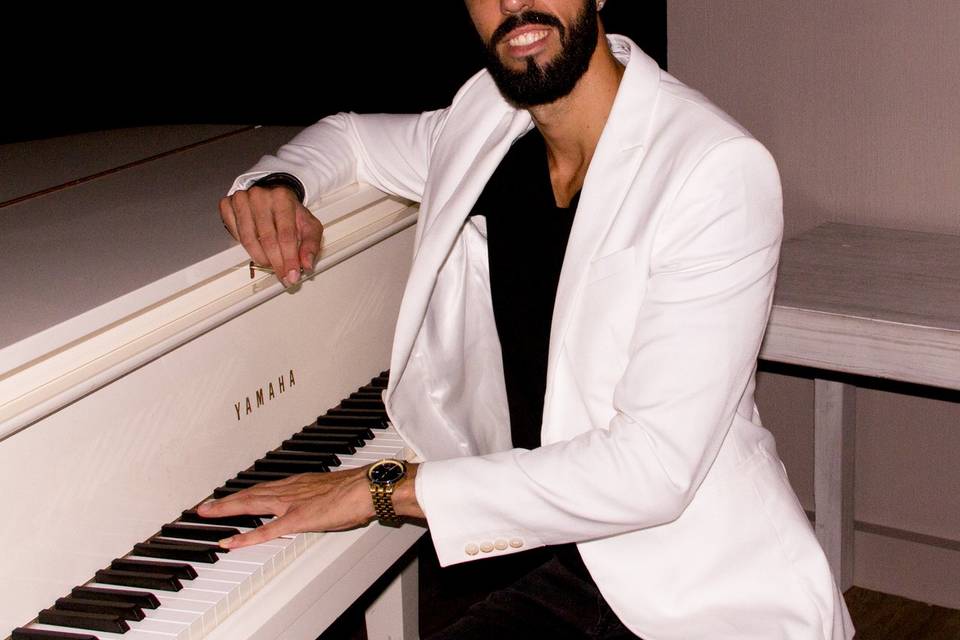 Antonio, pianista