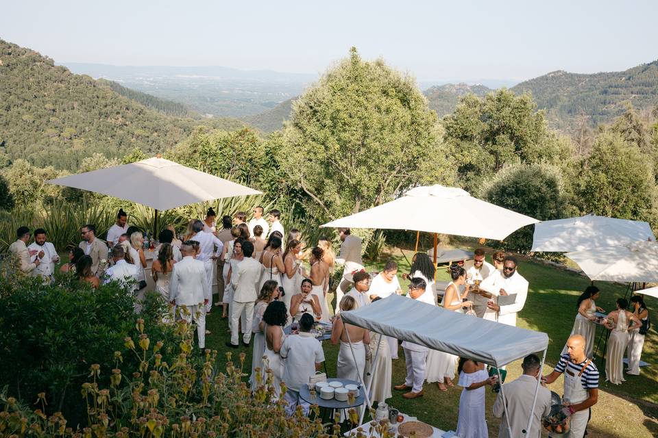 Aperitivo en el jardín