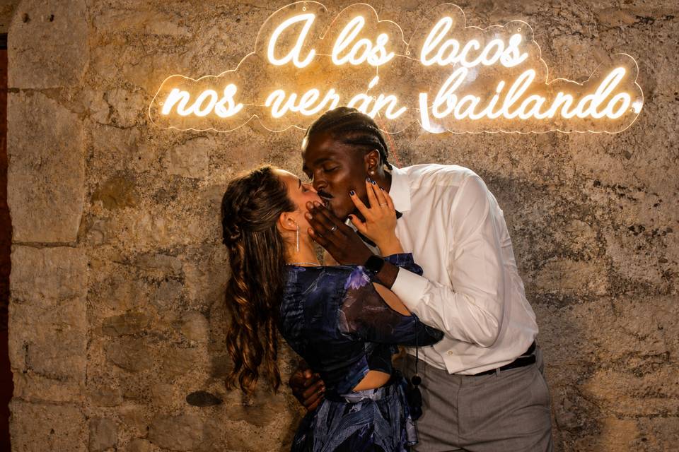BODA NEON