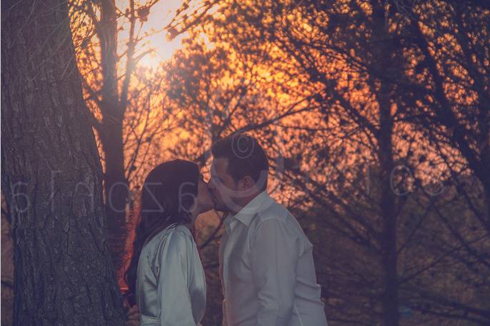 Besos de postboda