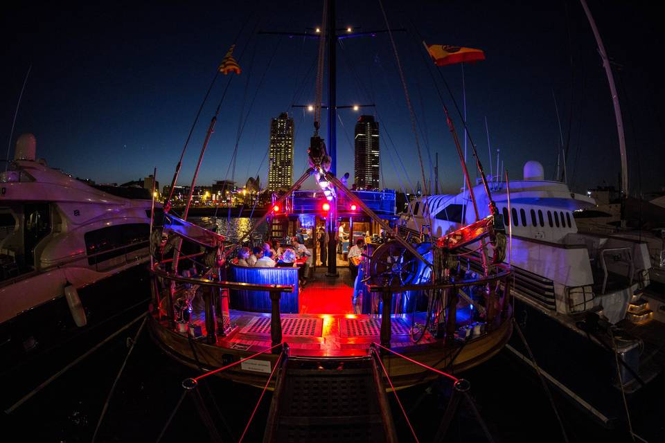 Boda en barco