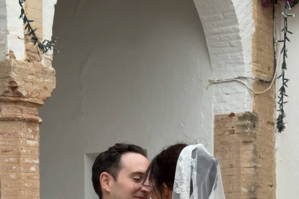 M&J