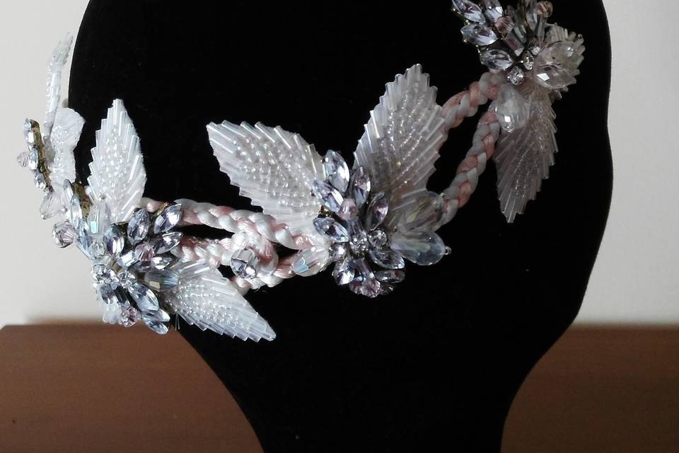 Diadema/tiara artesanal