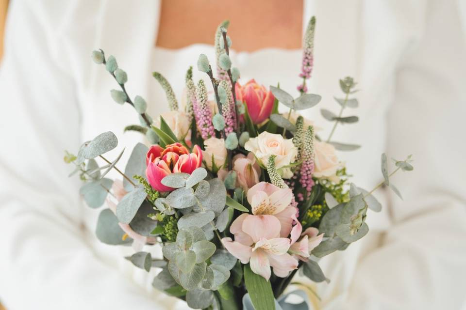 Detalle del ramo de la novia.